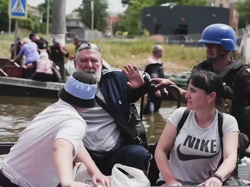 Ліквідація наслідків підриву росіянами дамби Каховської ГЕС та евакуація населення