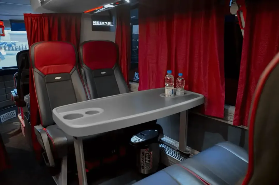 Фотогалерея автобусів Van Hool, Neoplan, Setra